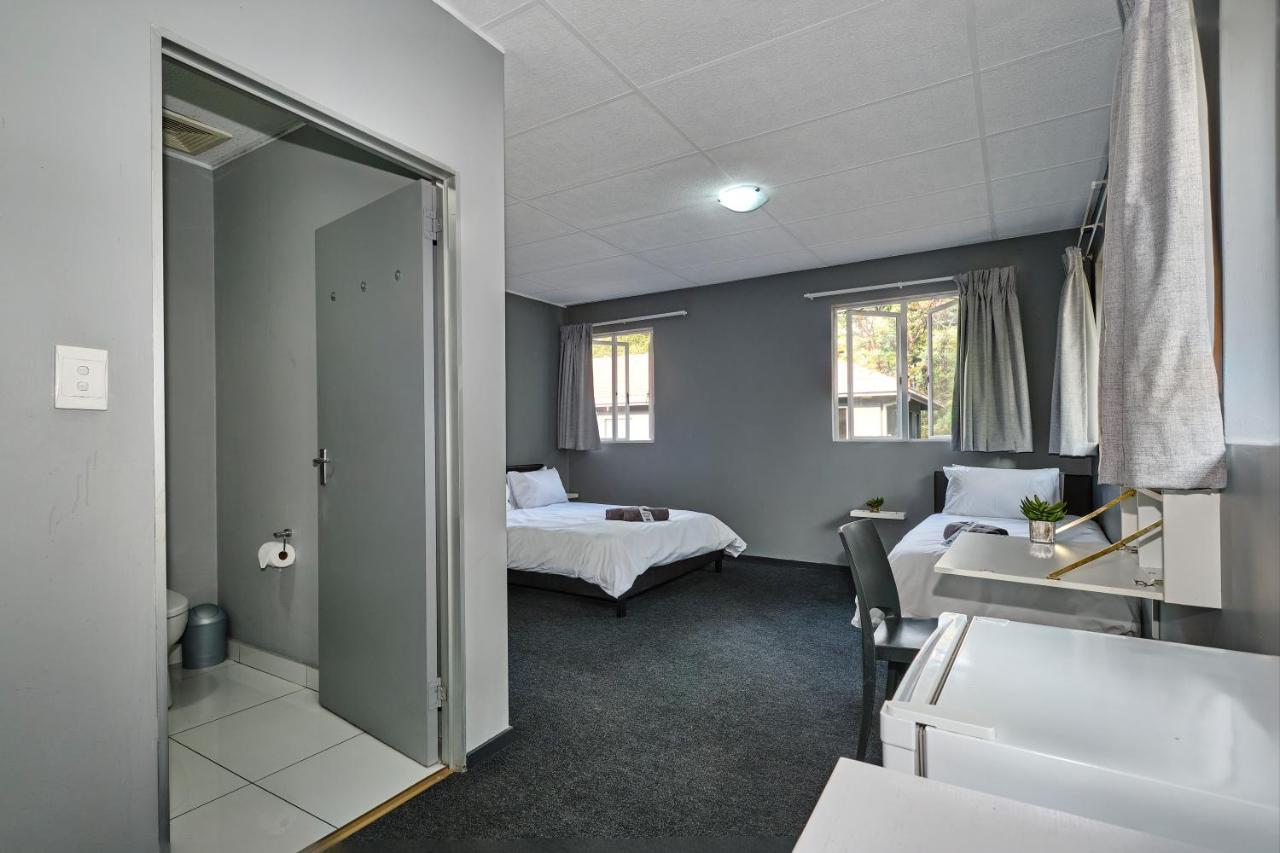 Inn & Out Sandton Γιοχάνεσμπουργκ Εξωτερικό φωτογραφία
