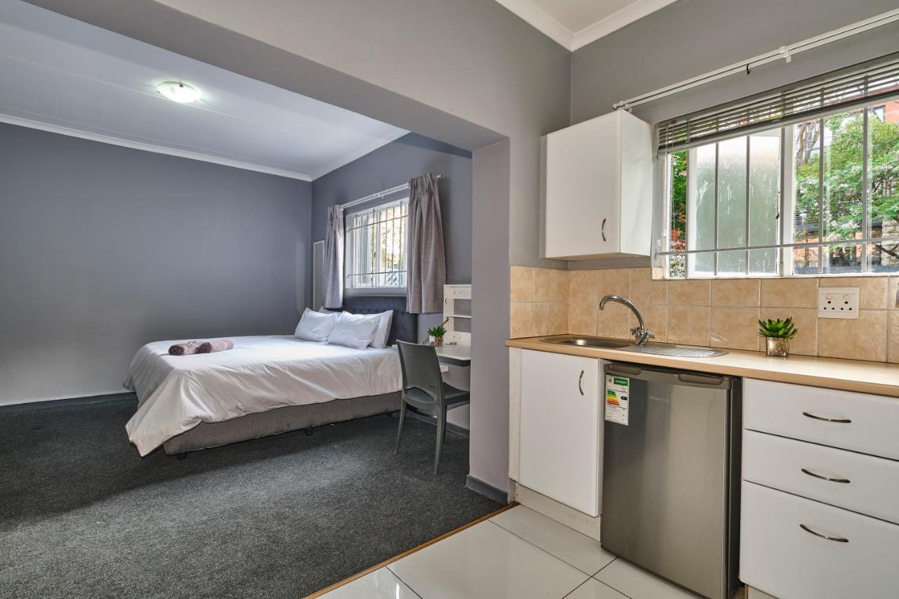 Inn & Out Sandton Γιοχάνεσμπουργκ Εξωτερικό φωτογραφία