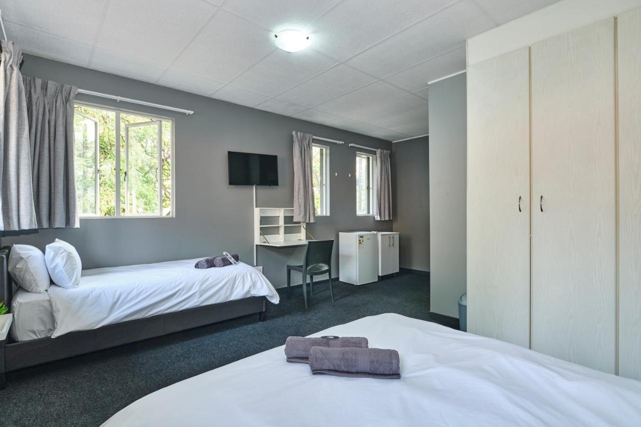 Inn & Out Sandton Γιοχάνεσμπουργκ Εξωτερικό φωτογραφία